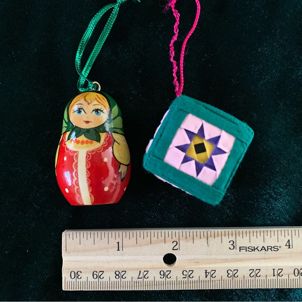 2 Folk Art Ornaments (Quilting Block and Matryoshka Stacking Doll) ~2" - Picture 6 of 6